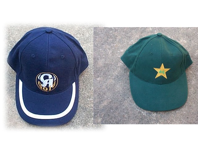 Caps